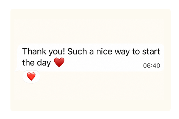 Client message screenshot showing positive feedback about Movimiento